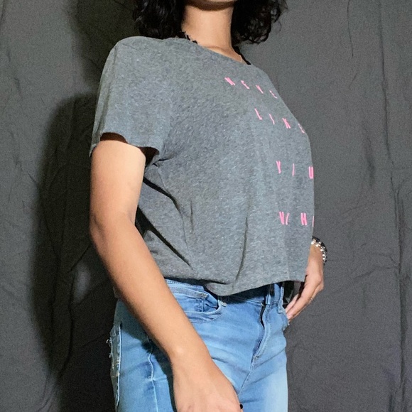 Crop top - Picture 2 of 2